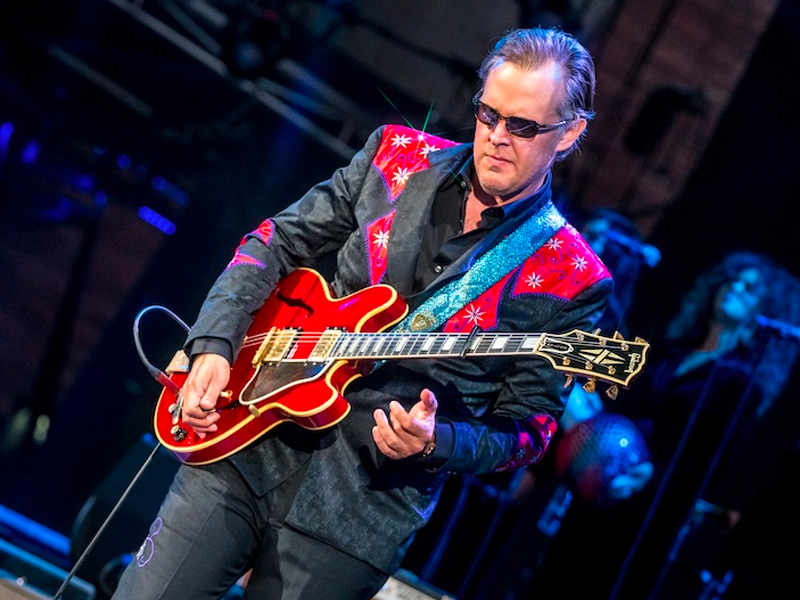 Joe Bonamassa at Johnny Mercer Theatre